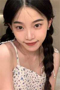 快来人呐！皇后娘娘又吐血啦！