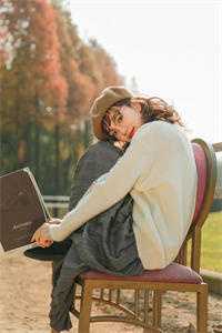 精品选集假千金被赶出门，乡野糙汉抱走宠